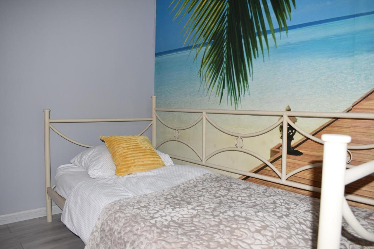 Hostel Przed Switem Гожув-Велькопольски Экстерьер фото