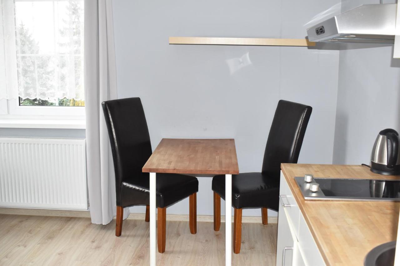 Hostel Przed Switem Гожув-Велькопольски Экстерьер фото