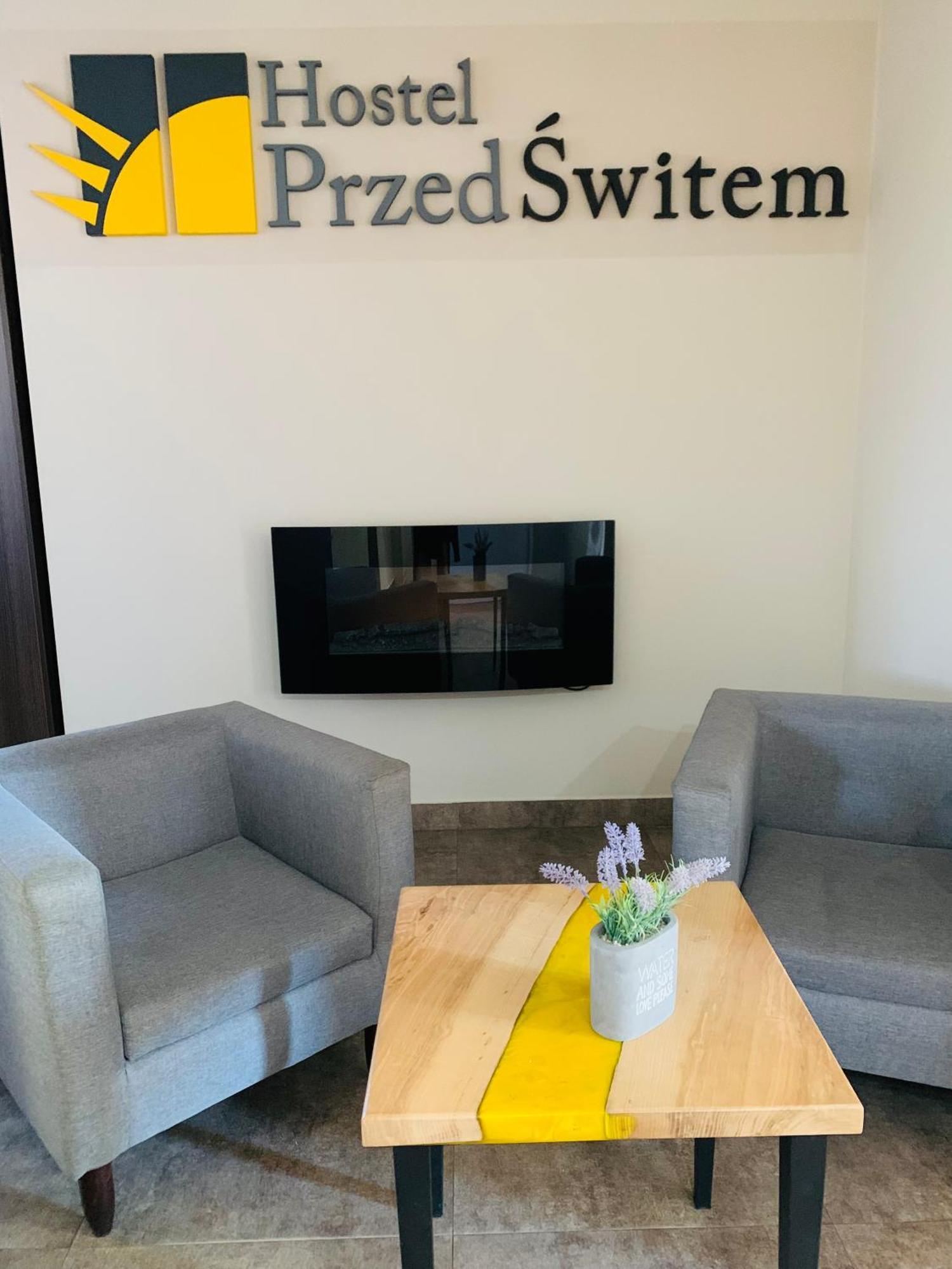 Hostel Przed Switem Гожув-Велькопольски Экстерьер фото