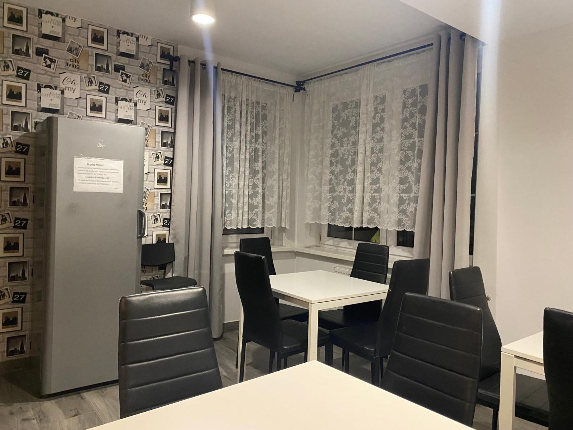Hostel Przed Switem Гожув-Велькопольски Экстерьер фото