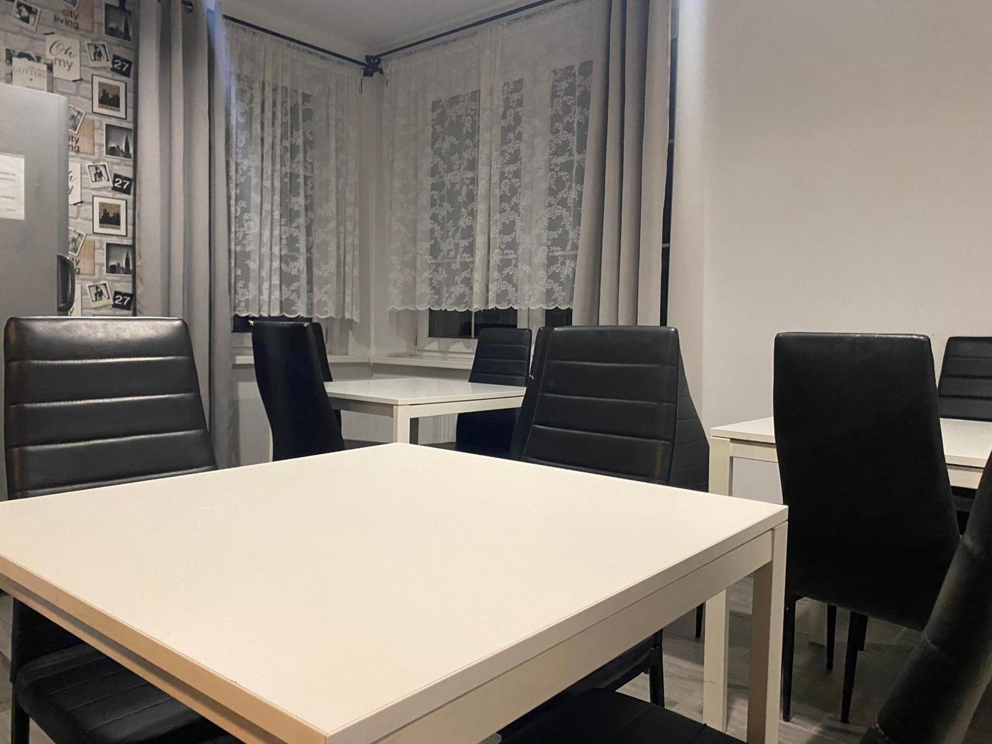 Hostel Przed Switem Гожув-Велькопольски Экстерьер фото