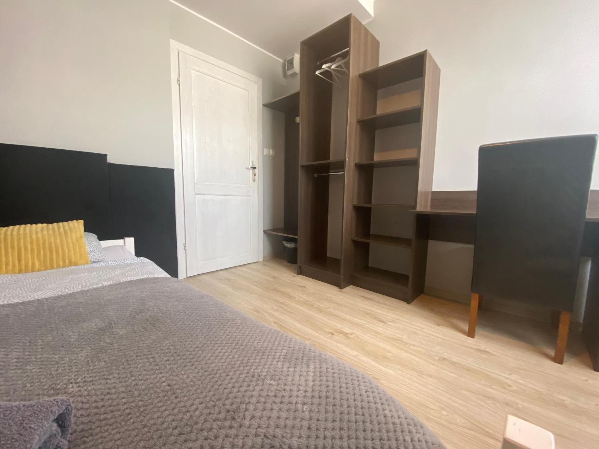 Hostel Przed Switem Гожув-Велькопольски Экстерьер фото